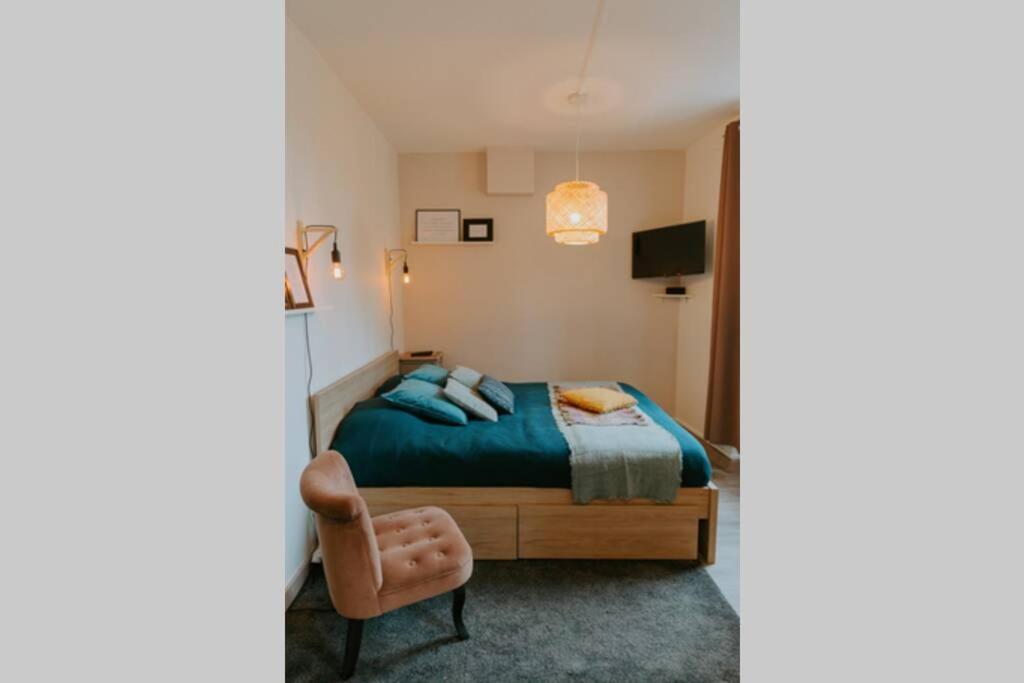 Les Berges Du Roubion Studio Cosy Et Moderne Montelimar Exterior photo